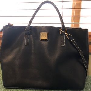 Dooney & Bourke Willa Satchel, BLACK